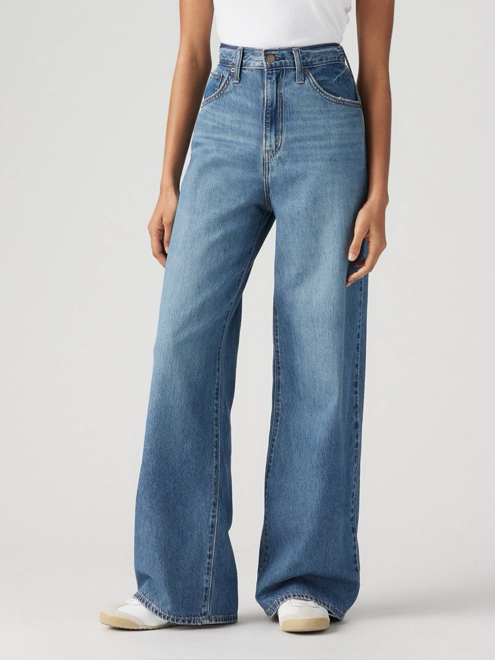 Wild Fable Women's High-Rise Wide Leg Baggy Jeans Light Blue size 0
